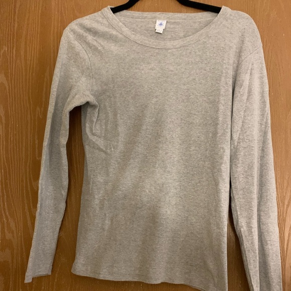 Petit Bateau Tops - Petit Bateau Grey Cotton Vintage Scoop Neck Tee EUC Purchased in Paris